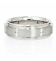 Ritani Men Wedding Band 4121. 